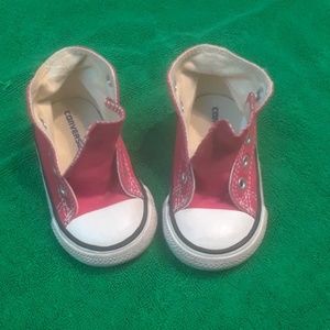 Baby converse size 4 used no shoelaces